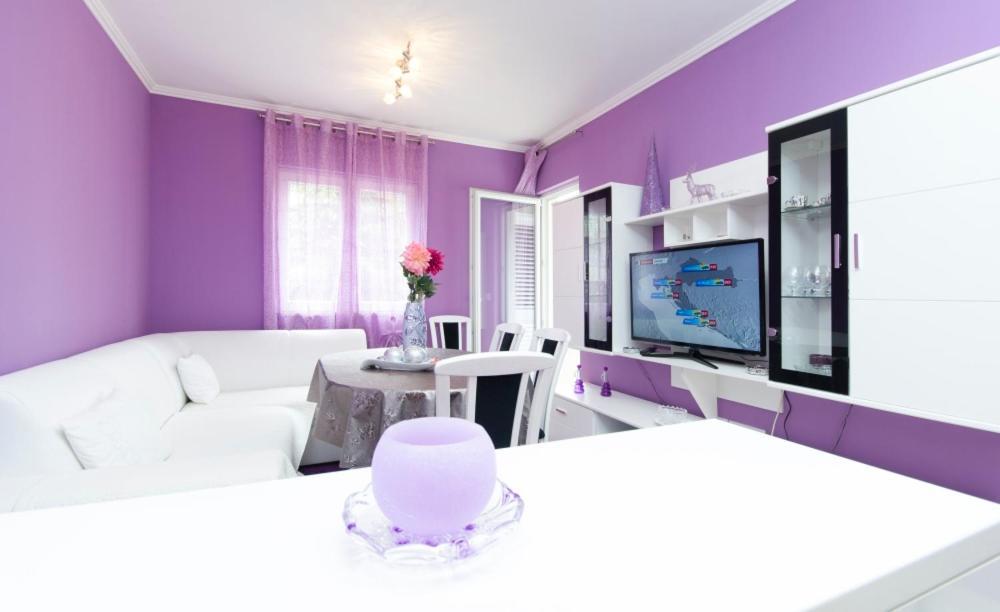 New Lily Apartment