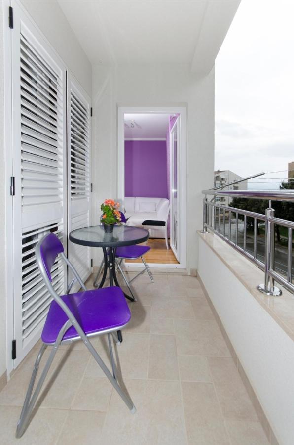 New Lily Apartment *